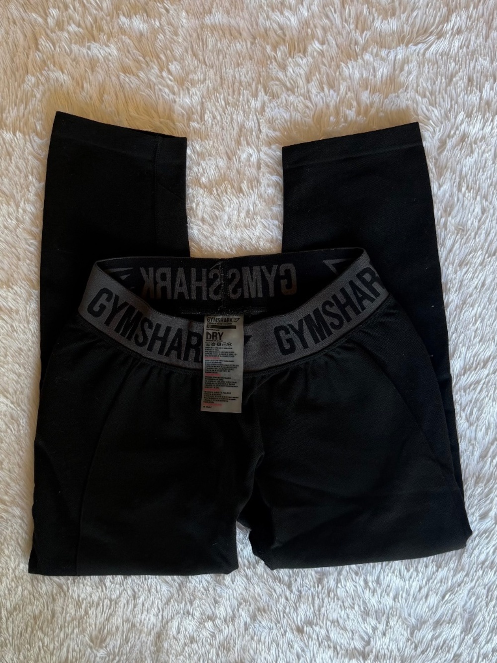 Black Gymshark Dry cropped leggings